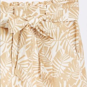EUC LOFT Paperbag Shorts